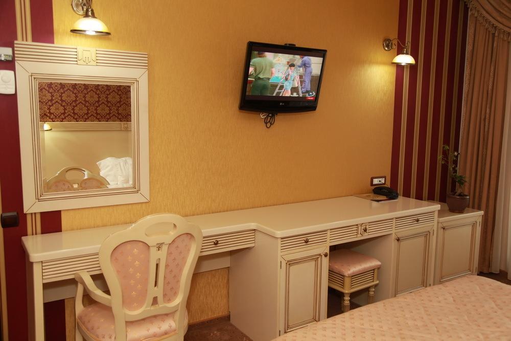 Hotel Majestic Iasi Eksteriør billede