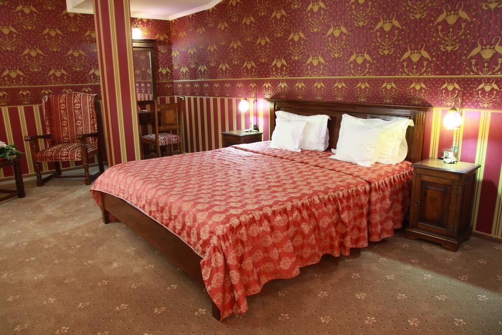 Hotel Majestic Iasi Værelse billede