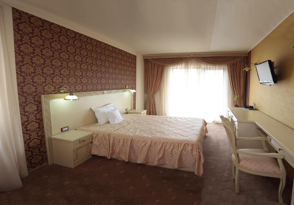 Hotel Majestic Iasi Værelse billede